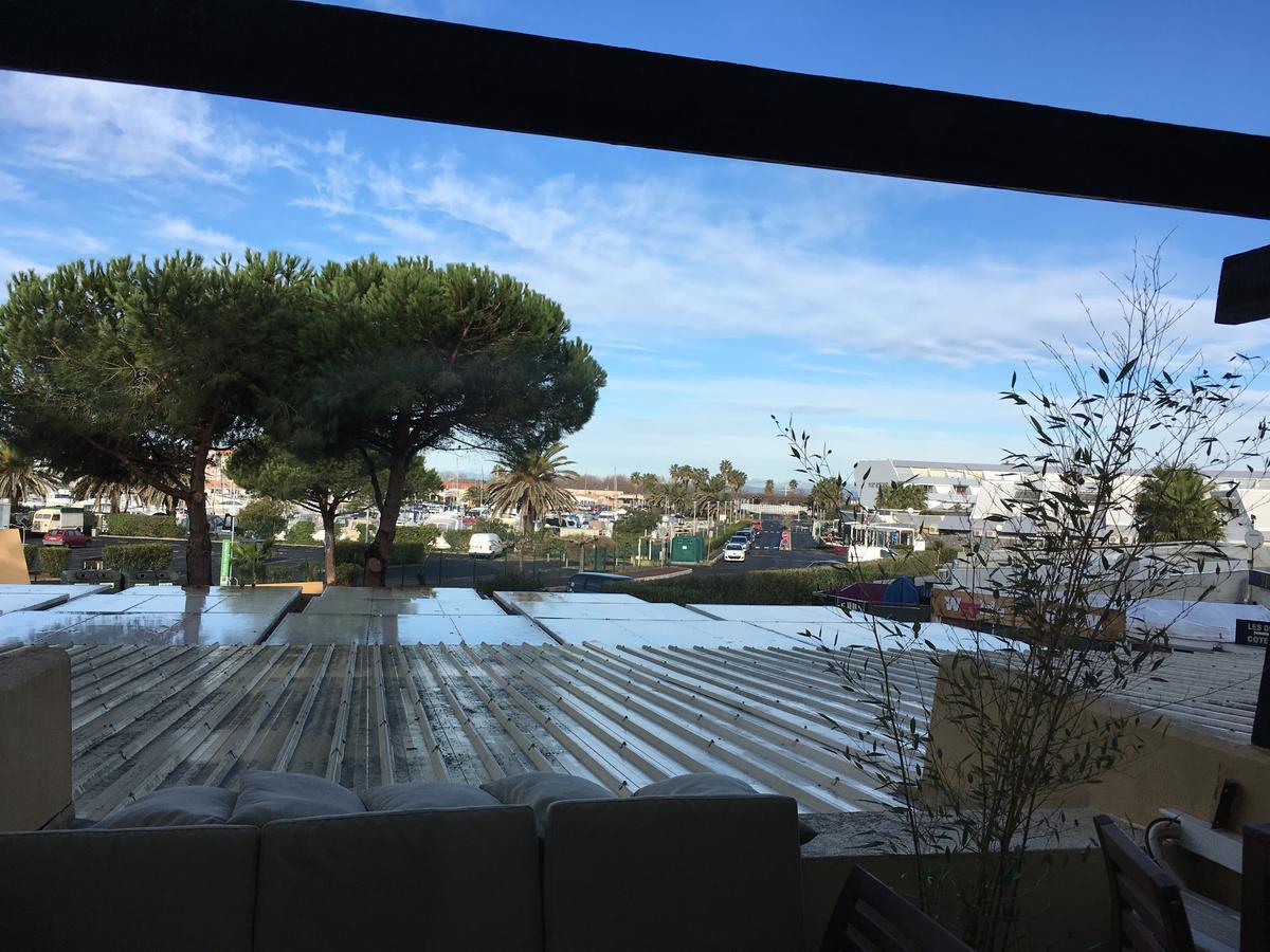 Au Coeur Du Village Naturiste Agde Exteriör bild